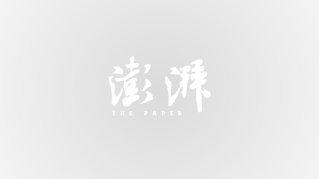 一本书解读荒木的艺术创作世界 《荒木经惟为中国的大全集》